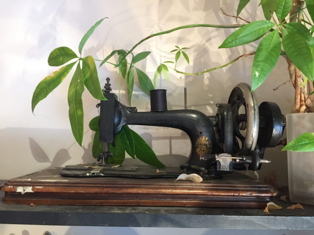 Photo of an old sewing machine